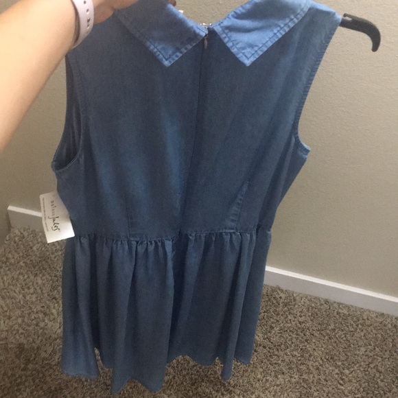 Dress - Picture 5 of 5